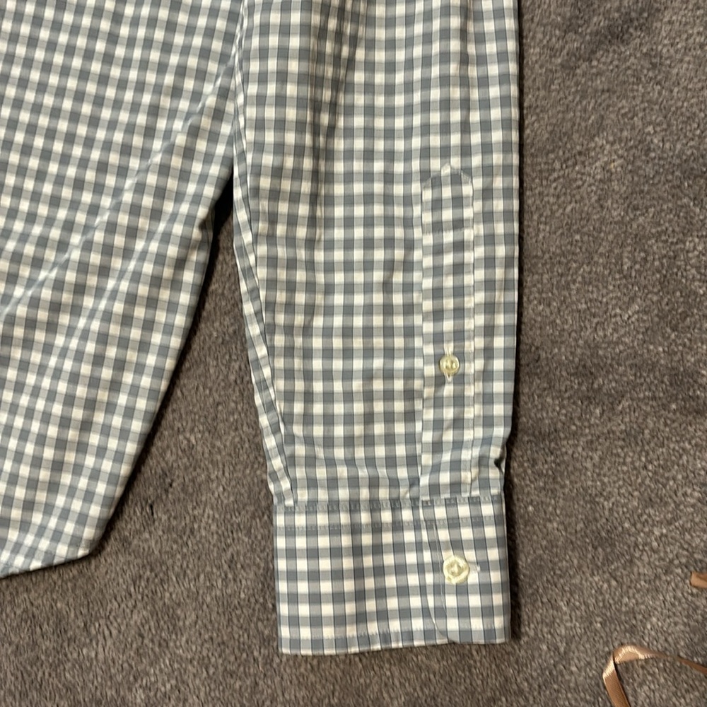 Vineyard Vines Boys “On-the-Go” GinghamButton Down Collared Shirt - Picture 5 of 5